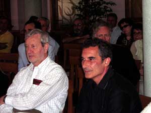 Francesco Saverio Alessio con Gianni Vattimo, Mauro Piola, Derrick de Kerckhove nel pubblico del 2° Festival Internazionale della Filosofia in Sila - fotografia: Carmine Talerico