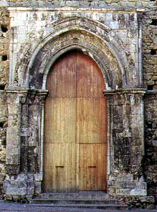 Architettura Mediterranea: Architettura Florense: Abbazia Florens: Portale   Fotografia: Francesco Saverio ALESSIO 1991 copyright 