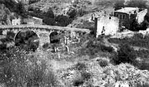 San Giovanni in Fiore: l'antico ponte della Cona  Fotografia: Francesco Saverio ALESSIO � copyright 1982