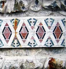 www.florense.it - Architettura Mediterranea - Mosaici in graniti e marmi policromi a Palla-Palla - Francesco Saverio ALESSIO - San Giovanni in Fiore, aprile 2000