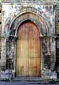 Storia di San Giovanni in Fiore: portale dell'Abbazia Florens Fotografia: Francesco Saverio ALESSIO, © copyright 1990